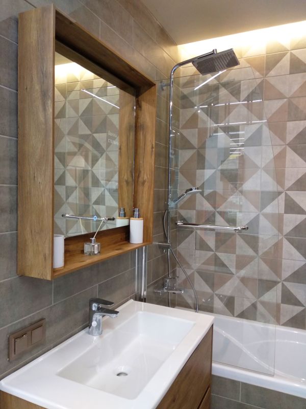 Elegant Bathroom Wall Tiles
